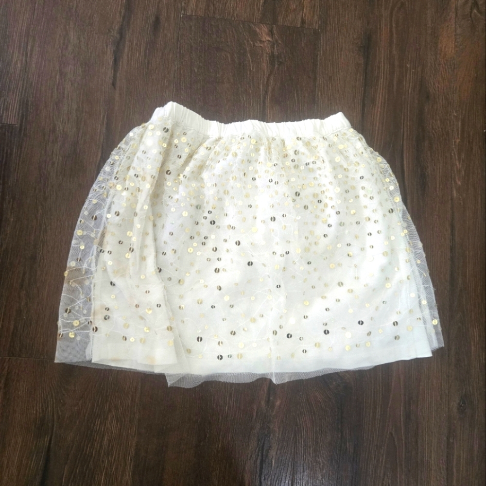 Elegant White and Gold Sequin Skirt 6/7 size for girls